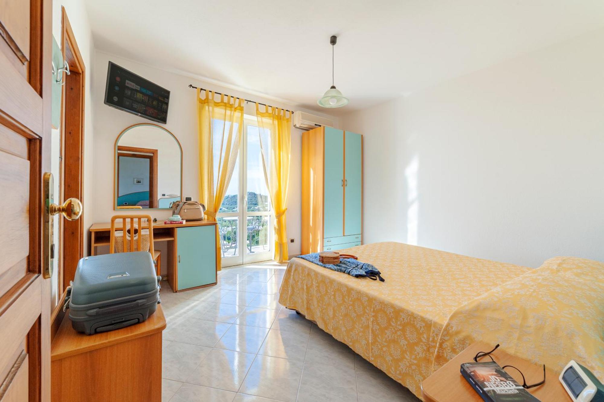 Poggio Del Sole Hotel Forio  Bagian luar foto